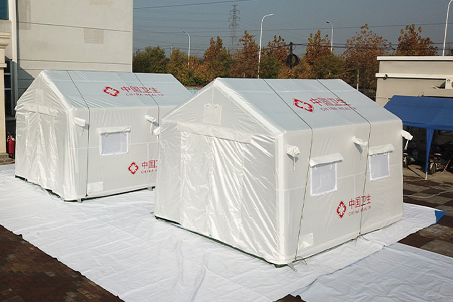M6平台:图文：内蒙古抗震救灾队员协助哀鸿建立救灾帐子